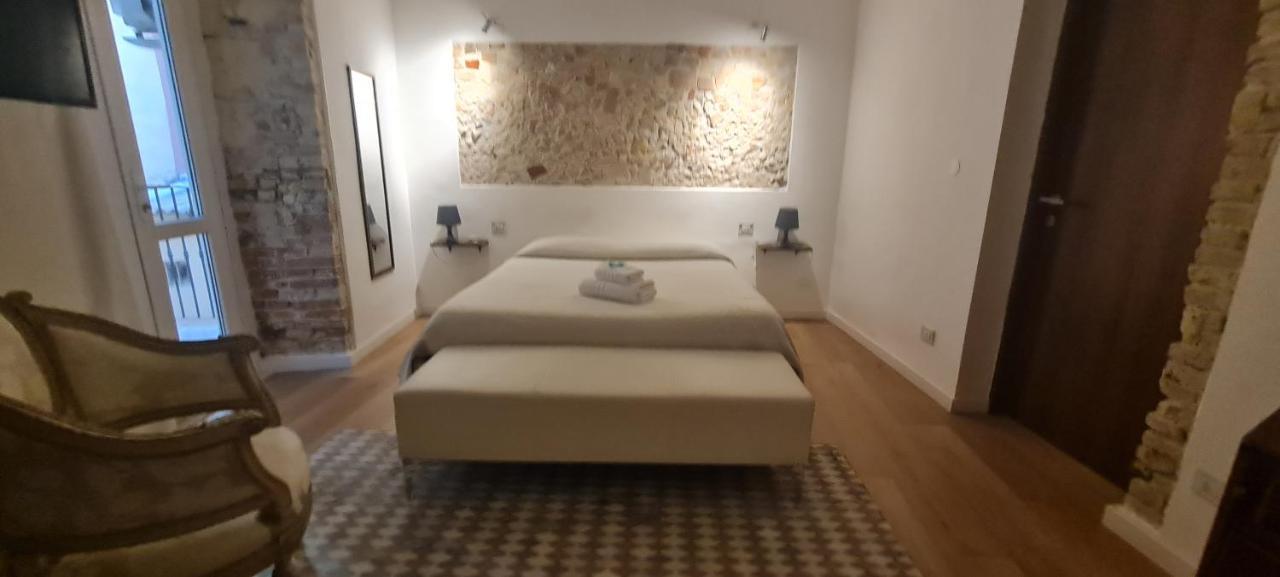 Beni Benius Hotel กาญารี ภายนอก รูปภาพ